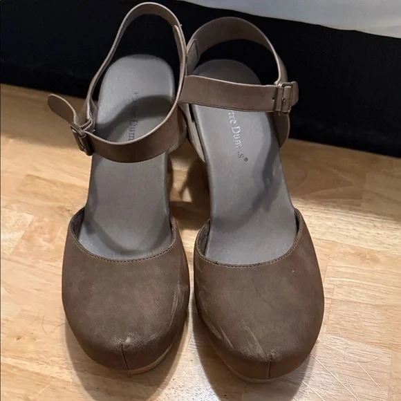 Pierre Dumas Brown Women's Mules with Buckle Strap - Picture 5 of 6